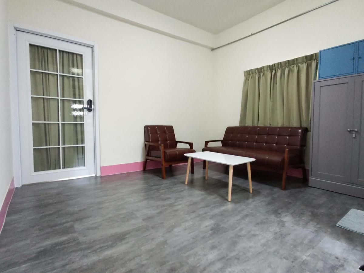左町小鎮民宿 Zuozhen Extérieur photo